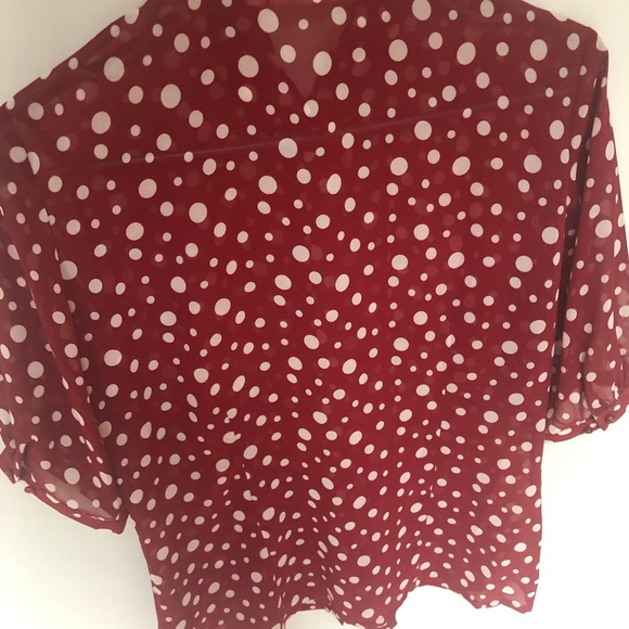 Polka dot blouse size medium - Picture 6 of 6